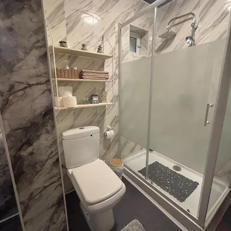 بيت للعطل Gruber Forrest With Real Wood Hottub *