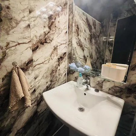 Gruber Forrest With Real Wood Hottub * براشوف