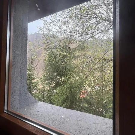 بيت للعطل Gruber Forrest With Real Wood Hottub
