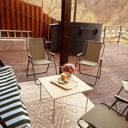 بيت للعطل Gruber Forrest With Real Wood Hottub *